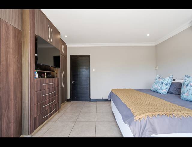 4 BEDROOM HOUSE FOR SALE IN SIMBITHI ECO ESTATE